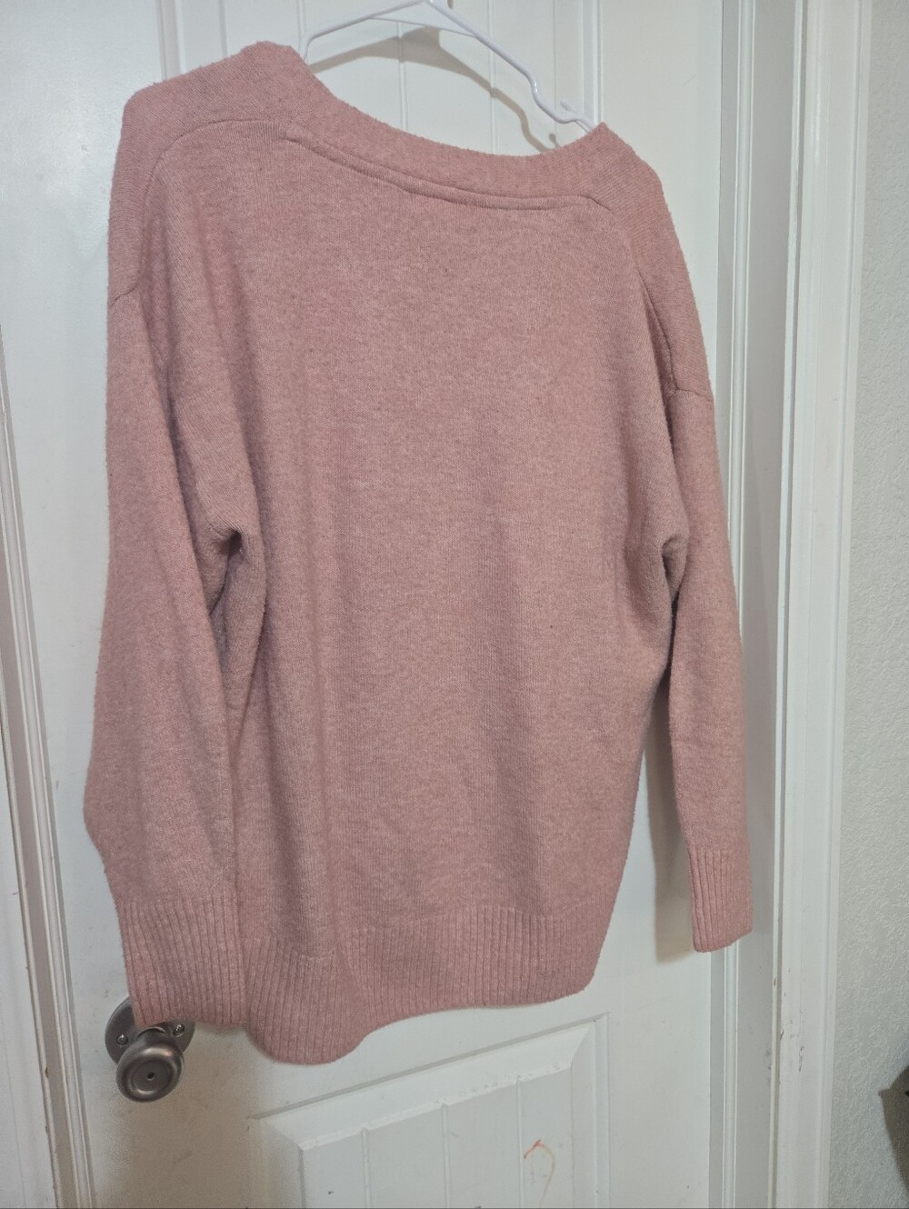 H&M Pink Soft Knit V-Neck Sweater Women's Medium Oversized Cozy Pullover - Picture 5 of 7